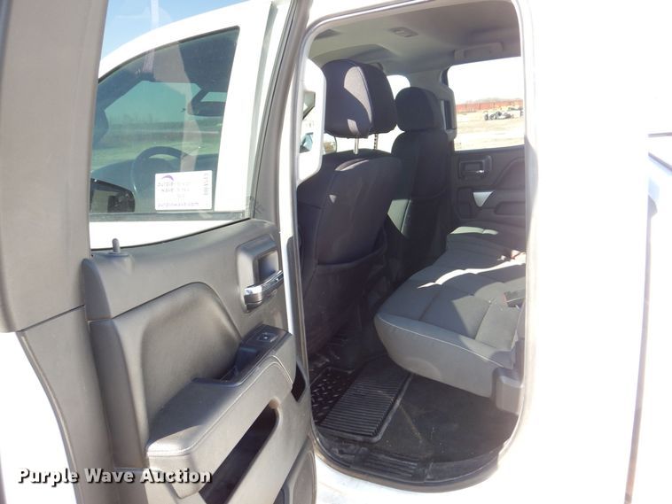 image for item DR4513 2015 Chevrolet Silverado 2500HD  Double Cab pickup truck