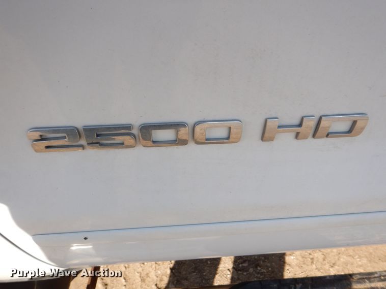 image for item DR4513 2015 Chevrolet Silverado 2500HD  Double Cab pickup truck