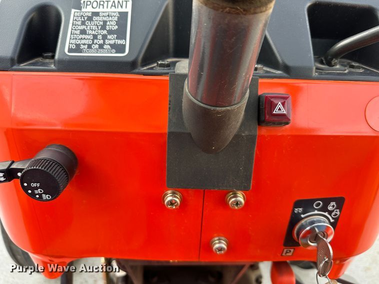 image for item DR5019 Kubota MX5000SU  tractor