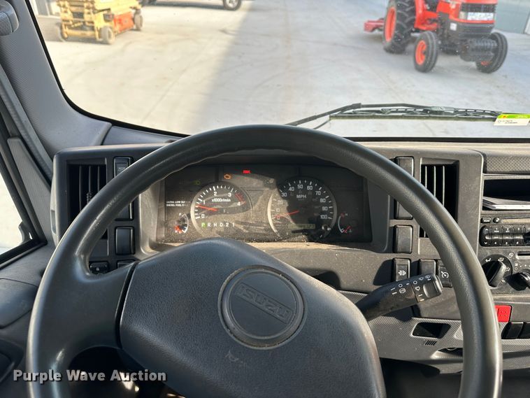 image for item DR5021 2008 Isuzu NQR  flatbed truck