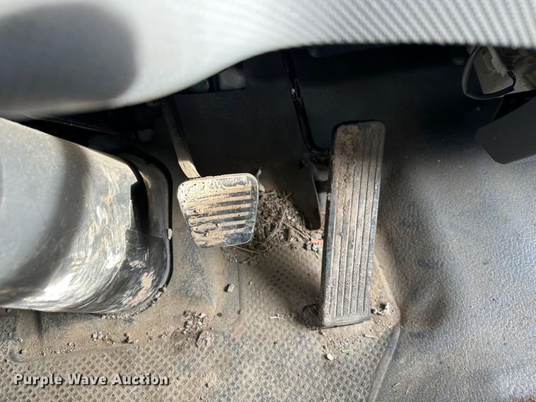 image for item DR5021 2008 Isuzu NQR  flatbed truck