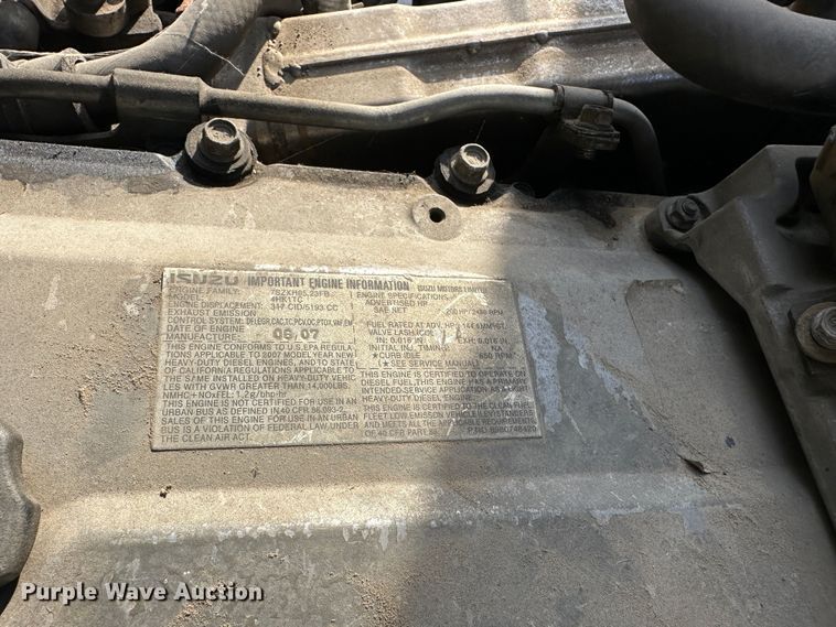 image for item DR5021 2008 Isuzu NQR  flatbed truck