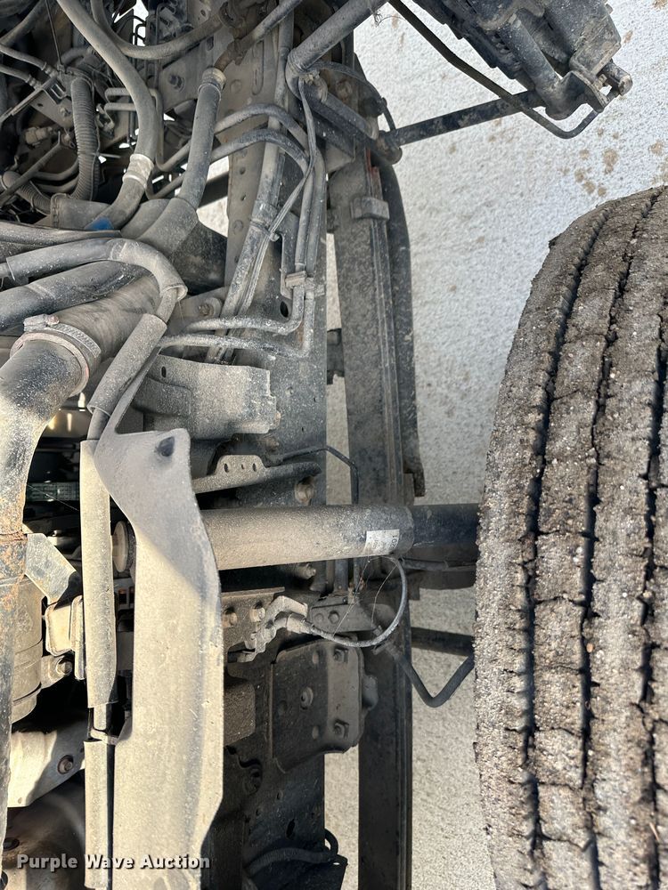 image for item DR5021 2008 Isuzu NQR  flatbed truck