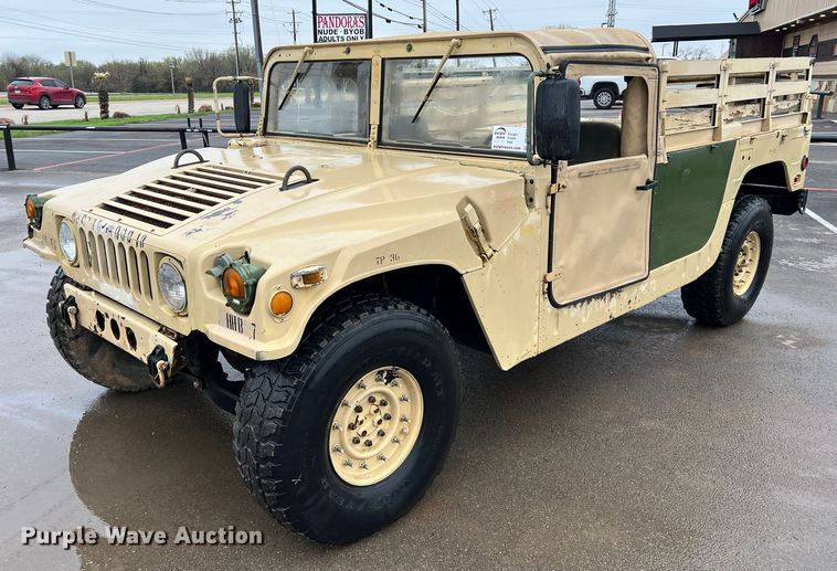 image for item DS2804 Am General M-1097R1 HMMWV  SUV