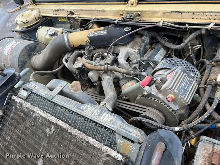 image for item DS2804 Am General M-1097R1 HMMWV  SUV