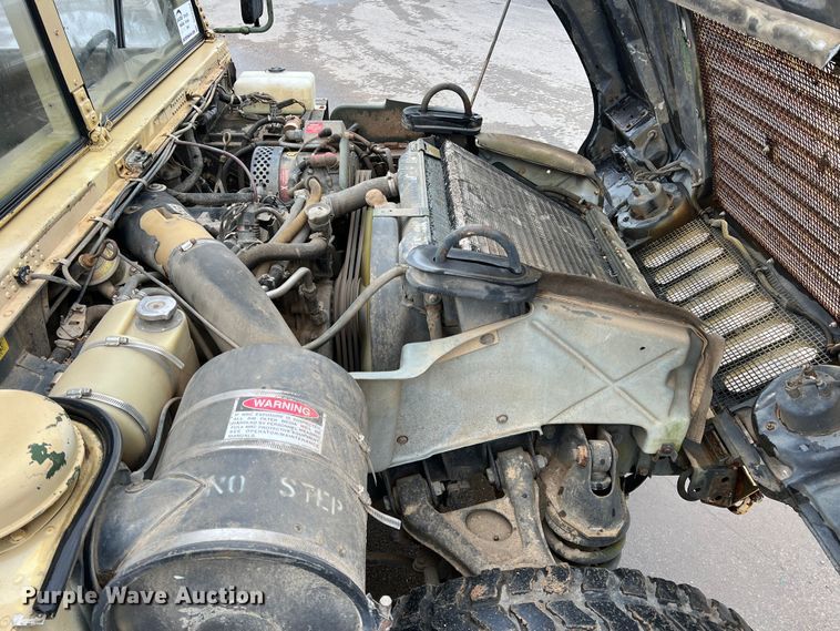 image for item DS2804 Am General M-1097R1 HMMWV  SUV