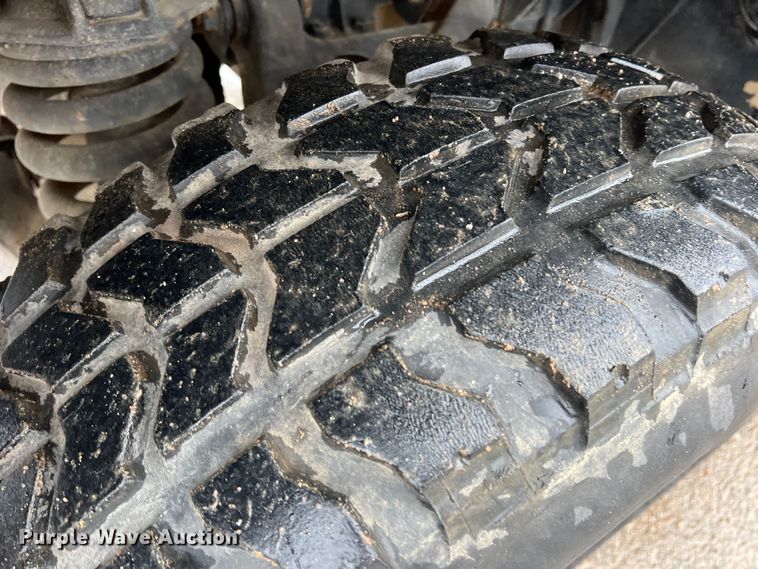 image for item DS2804 Am General M-1097R1 HMMWV  SUV