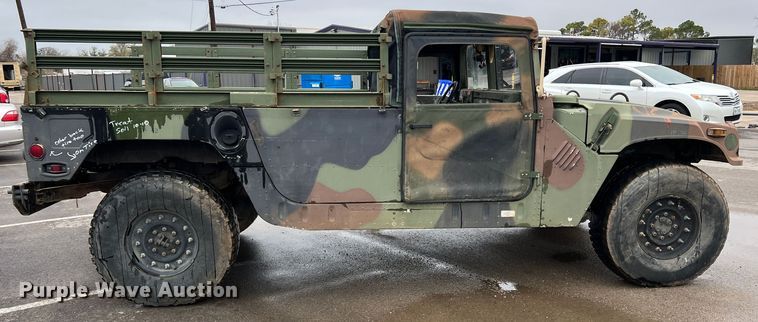 image for item DS2806 Am General M1097R1 HMMWV  SUV