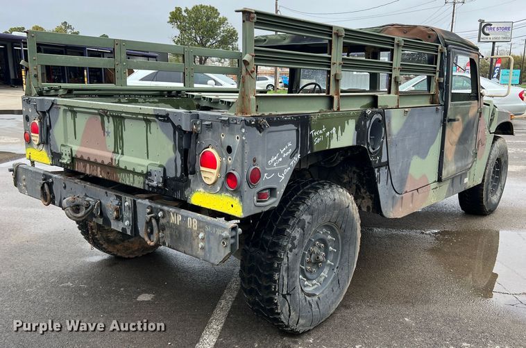 image for item DS2806 Am General M1097R1 HMMWV  SUV