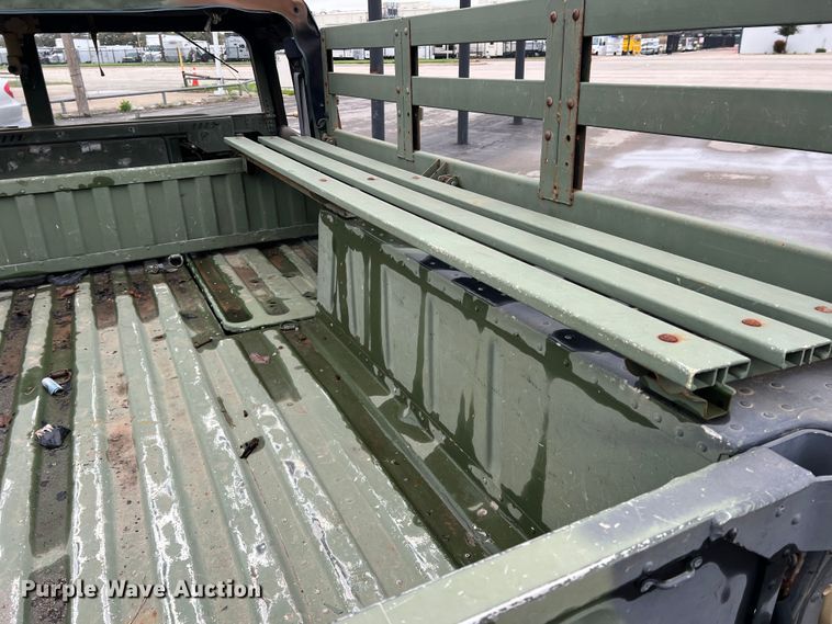 image for item DS2806 Am General M1097R1 HMMWV  SUV