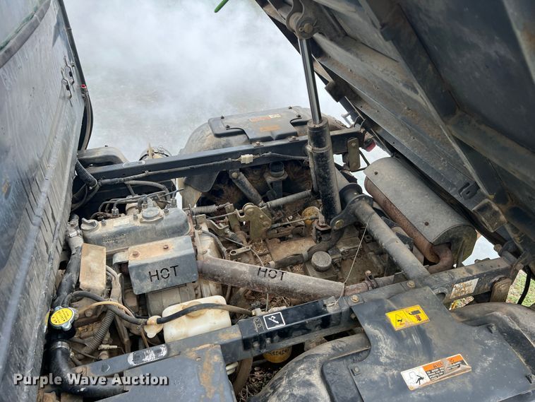 image for item DS2810 2001 Kubota RTV1100  utility vehicle