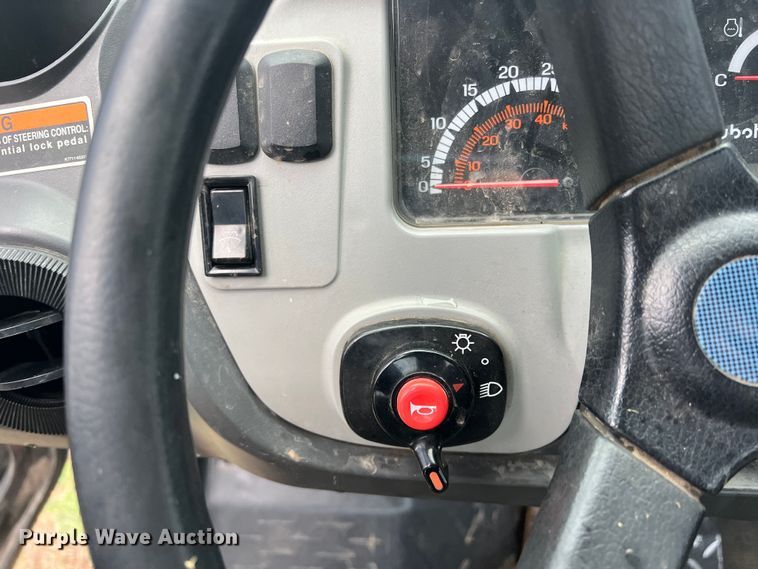 image for item DS2810 2001 Kubota RTV1100  utility vehicle