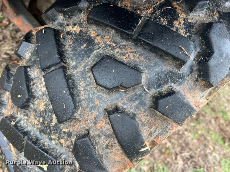 image for item DS2810 2001 Kubota RTV1100  utility vehicle