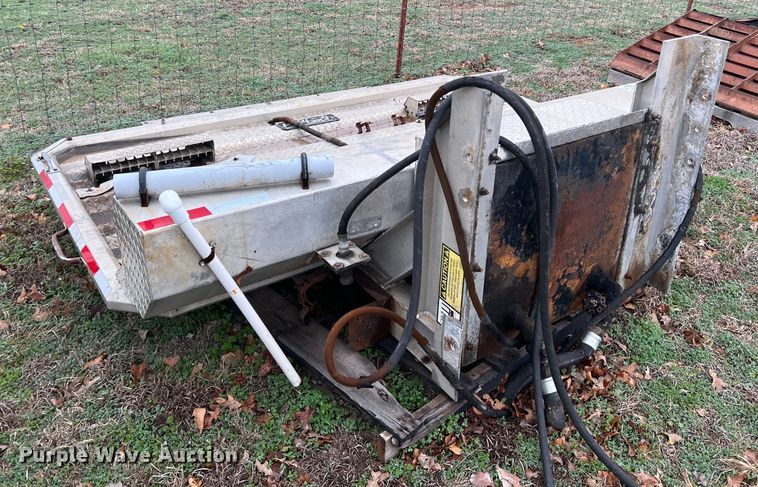 image for item DS2817 Headache rack