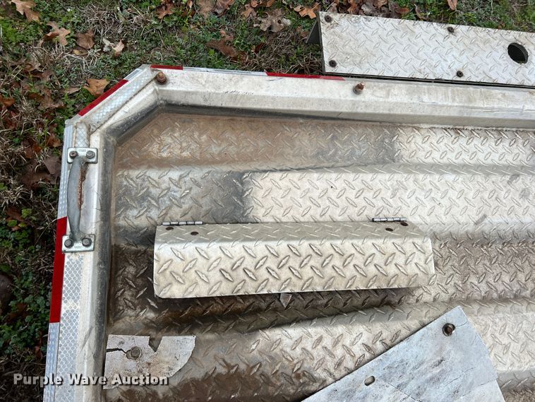 image for item DS2817 Headache rack