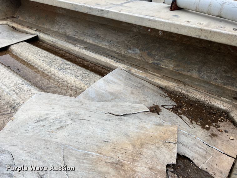 image for item DS2817 Headache rack