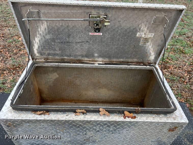 image for item DS2820 (3) toolboxes