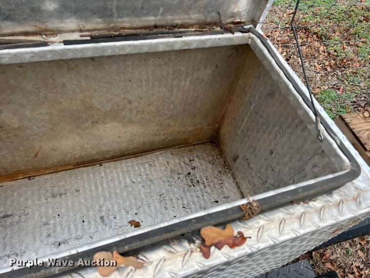 image for item DS2820 (3) toolboxes