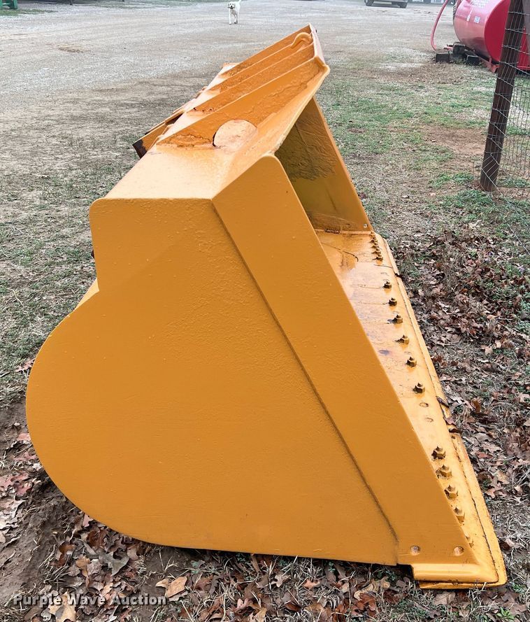 image for item DS2822 Wheel loader bucket