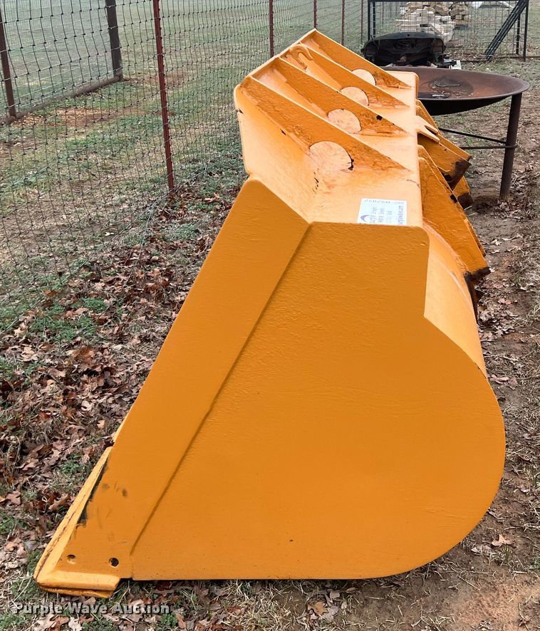 image for item DS2822 Wheel loader bucket