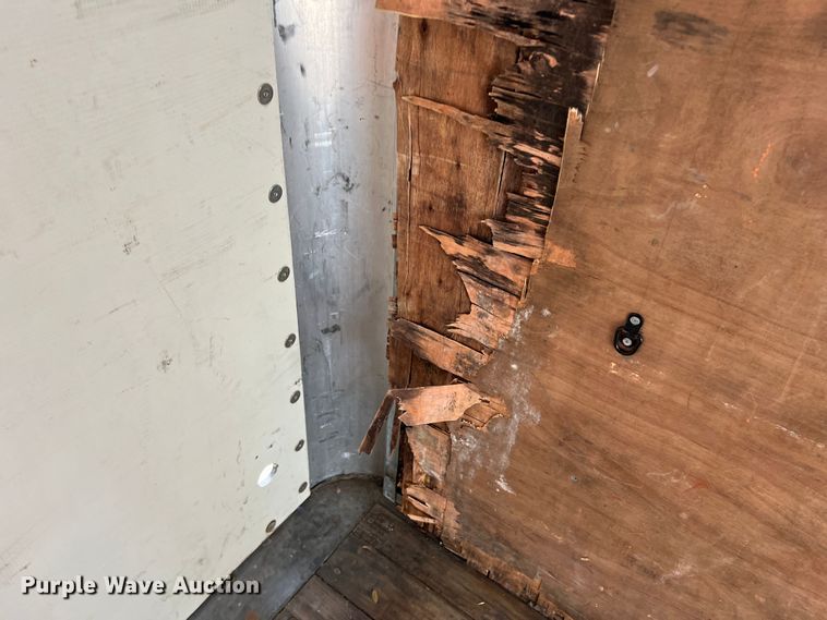 image for item DS2837 2011 Isuzu NPR  box truck