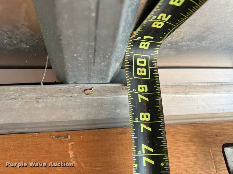 image for item DS2837 2011 Isuzu NPR  box truck