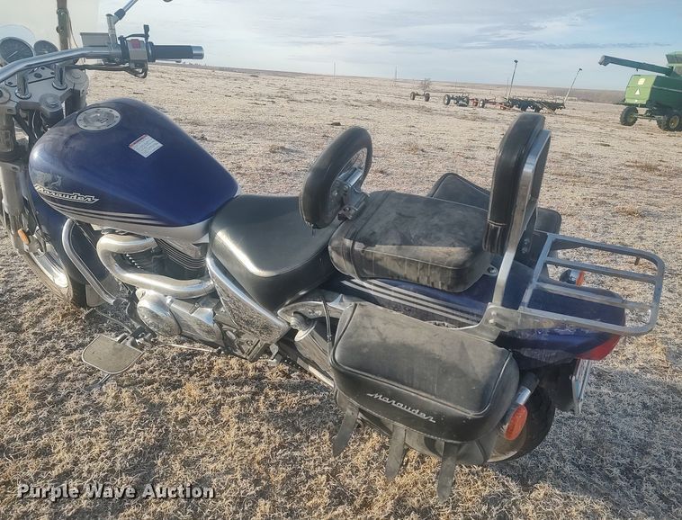 image for item GP9602 2002 Suzuki VZ800K2 Marauder  motorcycle