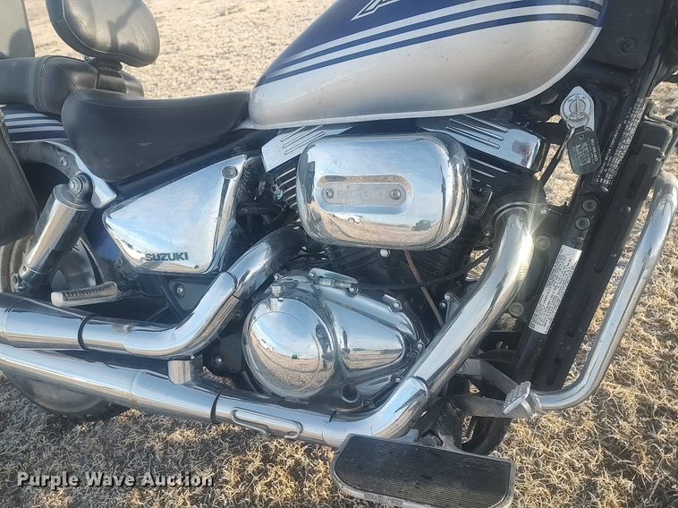 image for item GP9602 2002 Suzuki VZ800K2 Marauder  motorcycle