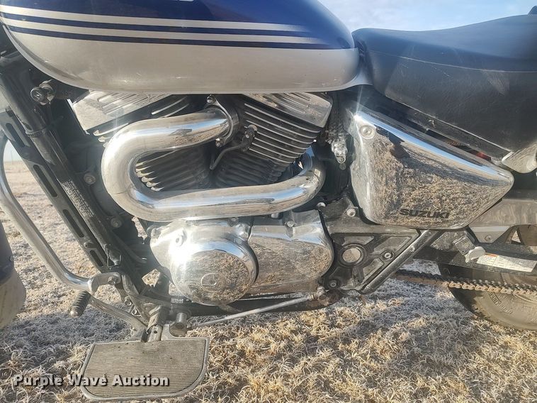 image for item GP9602 2002 Suzuki VZ800K2 Marauder  motorcycle