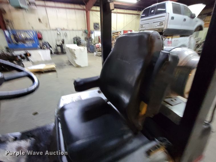 image for item HG9433 Komatsu 15  forklift