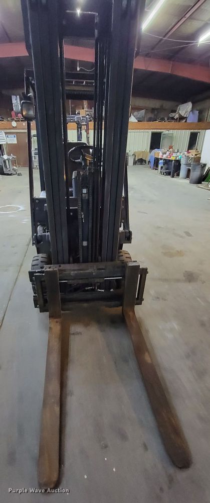 image for item HG9433 Komatsu 15  forklift