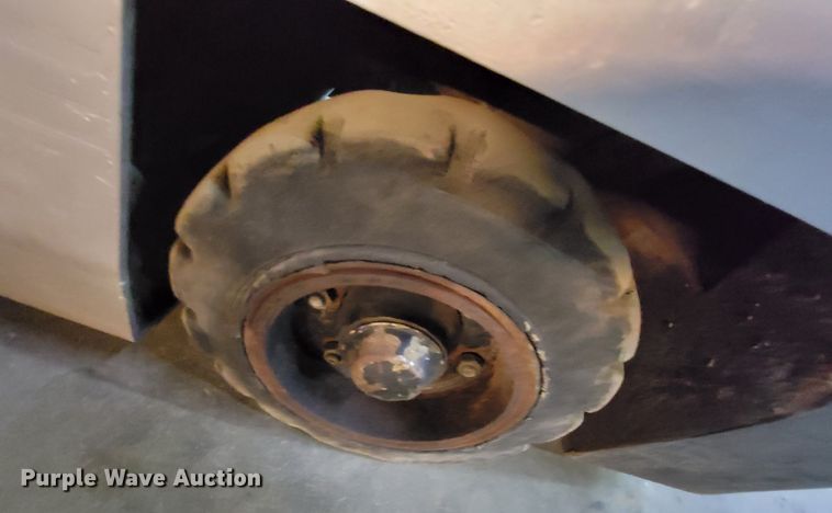 image for item HG9433 Komatsu 15  forklift