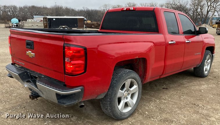 image for item HN9829 2015 Chevrolet Silverado 1500  Double Cab pickup truck