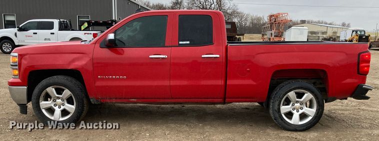 image for item HN9829 2015 Chevrolet Silverado 1500  Double Cab pickup truck