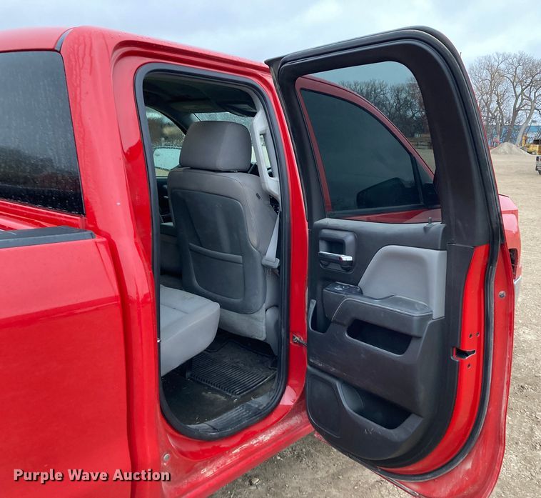 image for item HN9829 2015 Chevrolet Silverado 1500  Double Cab pickup truck