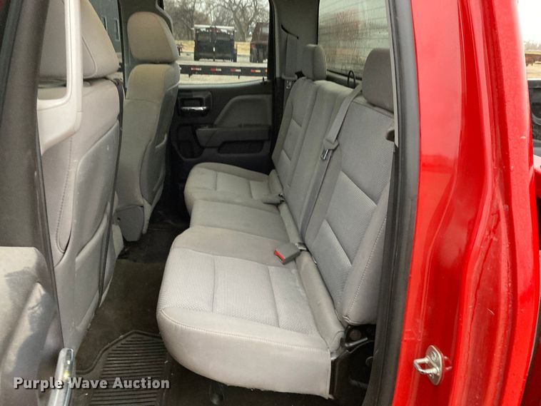 image for item HN9829 2015 Chevrolet Silverado 1500  Double Cab pickup truck