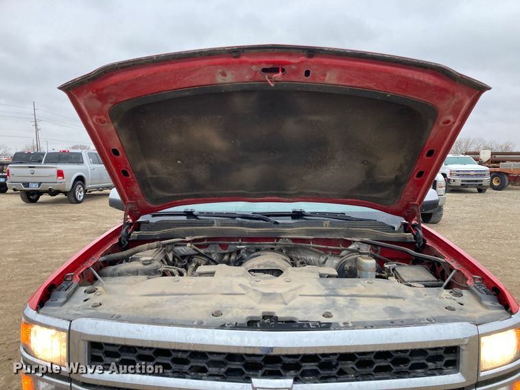 image for item HN9829 2015 Chevrolet Silverado 1500  Double Cab pickup truck