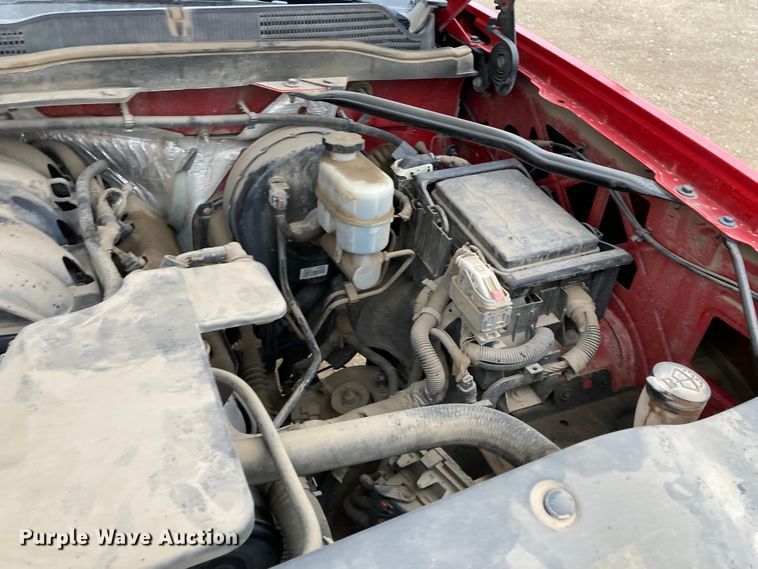 image for item HN9829 2015 Chevrolet Silverado 1500  Double Cab pickup truck