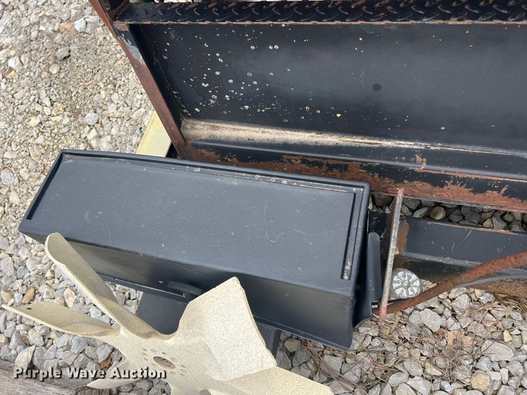 image for item ID9451 6' W end gate lift