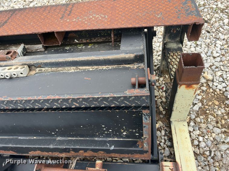 image for item ID9451 6' W end gate lift