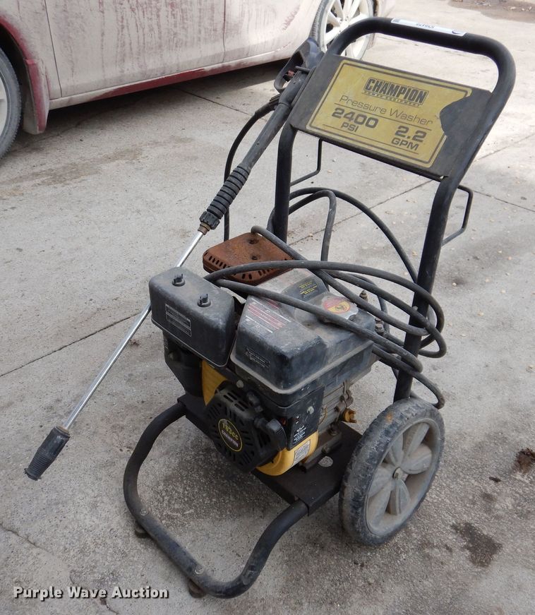 image for item IO9472 Champion  pressure washer