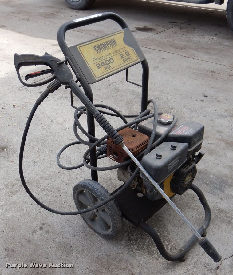 image for item IO9472 Champion  pressure washer