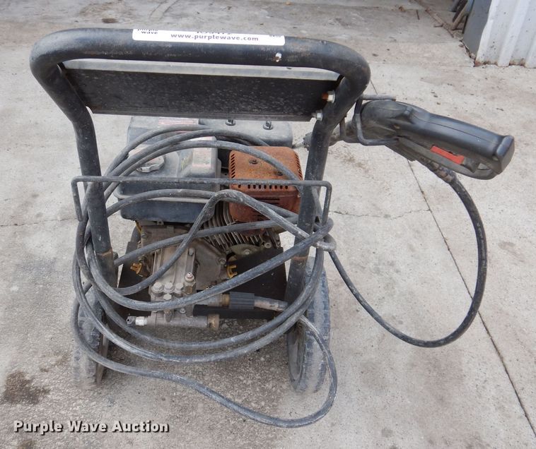 image for item IO9472 Champion  pressure washer