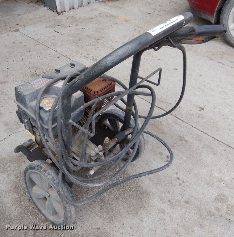 image for item IO9472 Champion  pressure washer