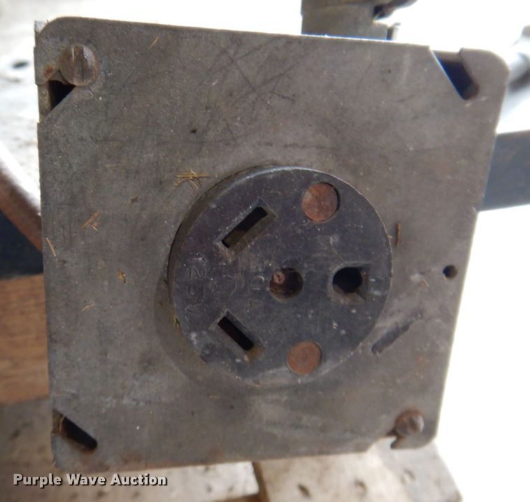 image for item IO9473 Onan  generator