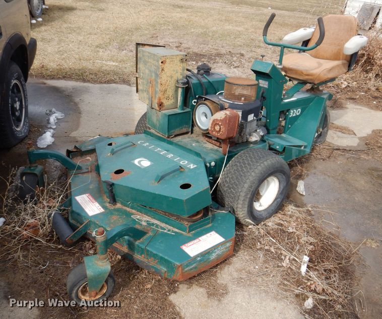 image for item IO9474 Ferris Criterion 320  lawn mower