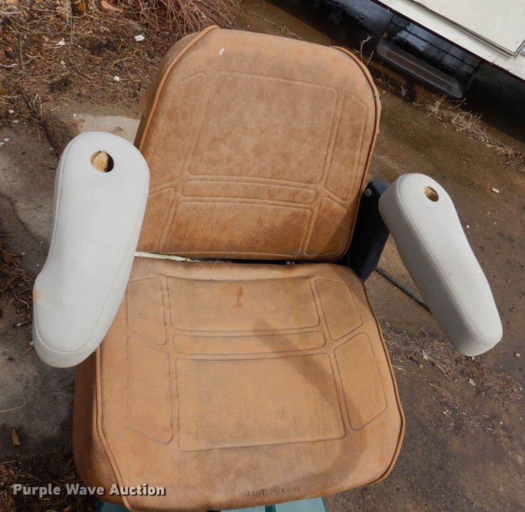 image for item IO9474 Ferris Criterion 320  lawn mower