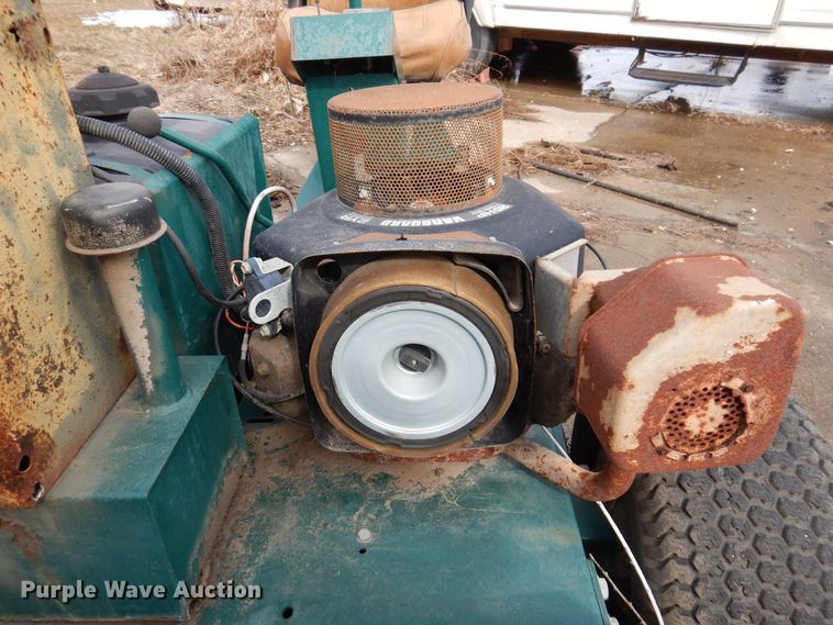 image for item IO9474 Ferris Criterion 320  lawn mower