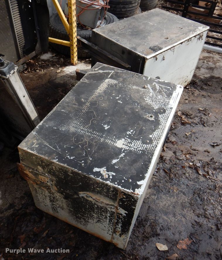 image for item IO9480 (2) toolboxes