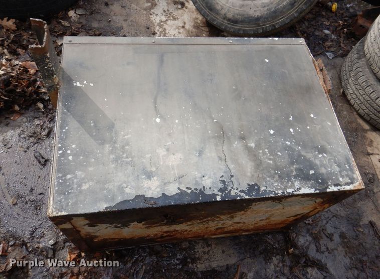 image for item IO9480 (2) toolboxes